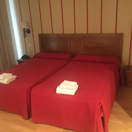 Hotel Carinena Hotell