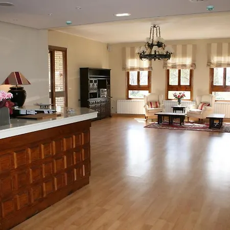 Hotel Carinena Hotell 2*